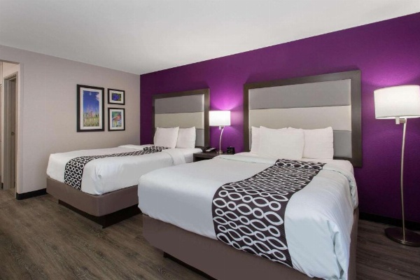 La Quinta Inn & Suites by Wyndham Effingham image 16