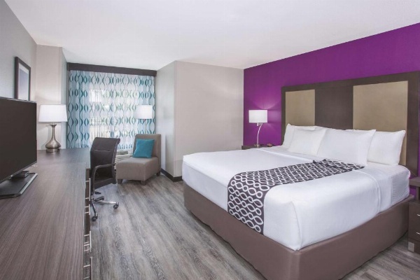 La Quinta Inn & Suites by Wyndham Effingham image 29